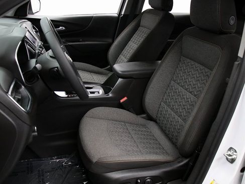Used 2024 Chevrolet Equinox LT w/ LPO, Floor Liner Package image 9