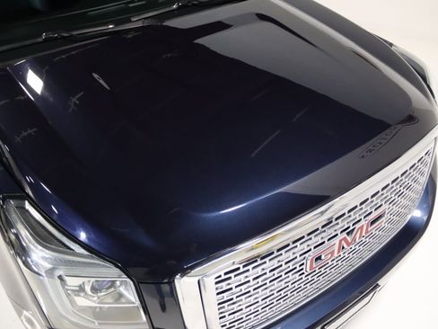 Used 2017 GMC Yukon SLT image 26