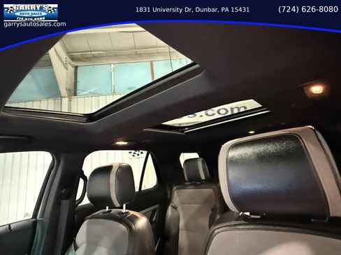 Used 2017 Ford Explorer XLT w/ Equipment Group 202A AWD/4WD image 23