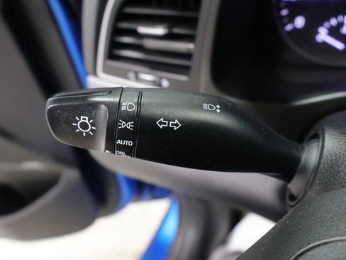 Used 2017 Hyundai Elantra Limited w/ Limited Ultimate Package 05 FWD image 37