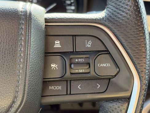 Used 2025 Toyota Tundra SR5 w/ SR5 Premium Package AWD/4WD image 29