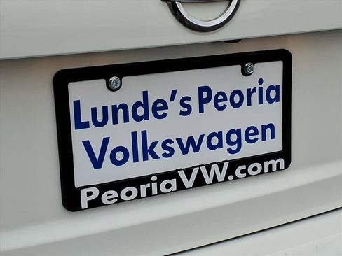 Used 2019 Nissan Rogue Sport S image 18