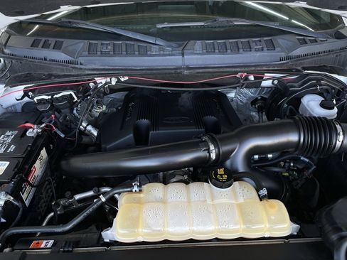 Used 2018 Ford F150 Lariat w/ Equipment Group 502A Luxury image 11