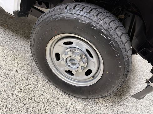 Used 2022 Ford F350 XL w/ Power Equipment Group AWD/4WD image 46