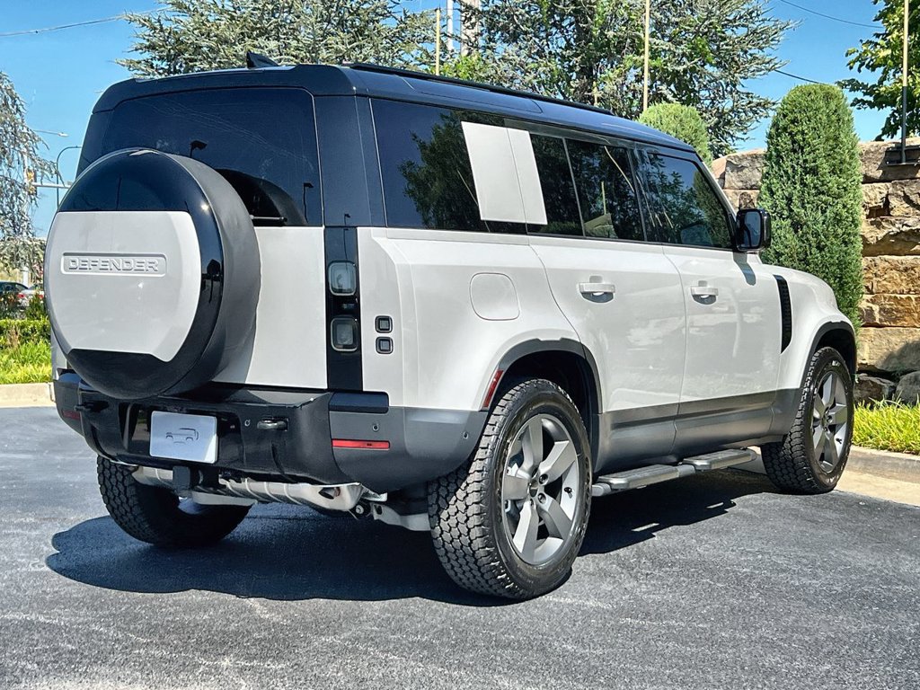 Used 2026 Land Rover Defender 110 S AWD/4WD image 5