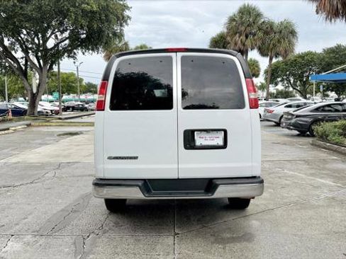 Used 2020 Chevrolet Express 3500 LT w/ LT Preferred Equipment Group RWD image 7