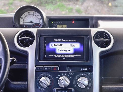 Used 2005 Scion xB image 15