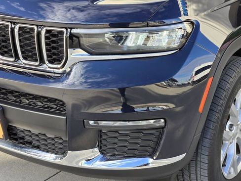 Certified 2023 Jeep Grand Cherokee L Limited image 9