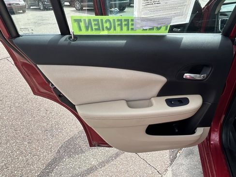 Used 2013 Chrysler 200 LX FWD image 13