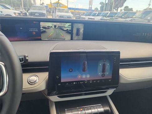 New 2026 Lincoln Nautilus Premier w/ Jet Appearance Package image 32