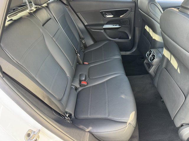 Used 2026 Mercedes-Benz GLC 300 4MATIC image 8