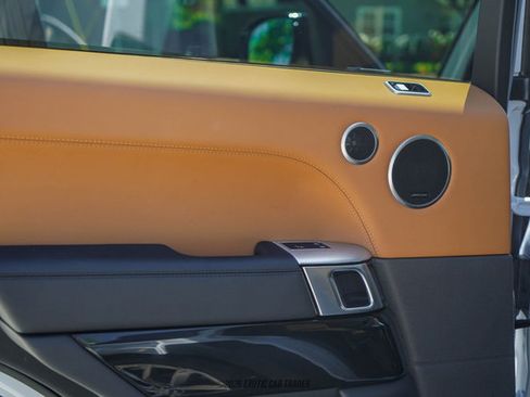 Used 2022 Land Rover Range Rover Sport SVR image 37