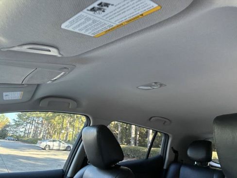 Used 2014 Nissan Leaf SV w/ Premium Package FWD image 28