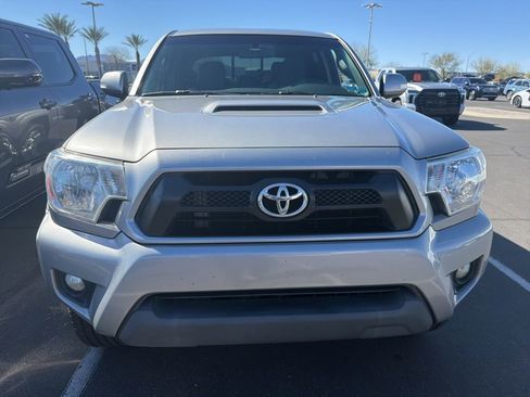 Used 2015 Toyota Tacoma PreRunner w/ TRD Sport Package image 2