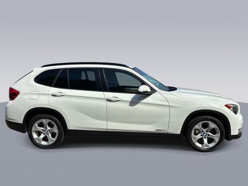 Used 2015 BMW X1 sDrive28i RWD image 8