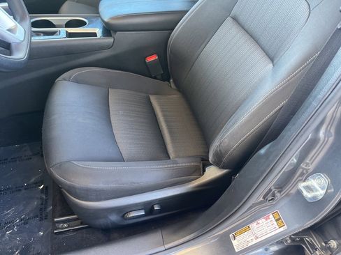 Used 2024 Nissan Altima 2.5 SV image 8