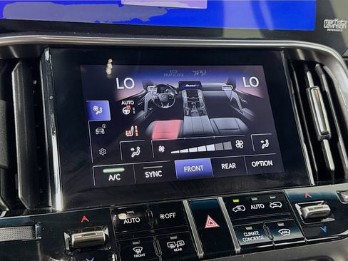 Used 2024 Lexus LX 600 4WD w/ Interior Upgrade Package image 35