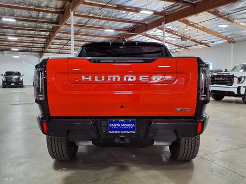 Used 2026 GMC Hummer EV 4x4 Crew Cab image 9