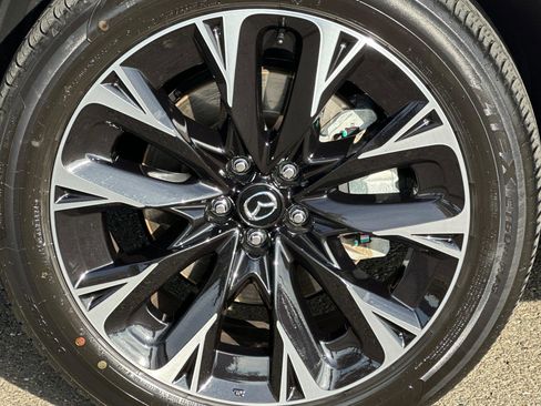 Certified 2025 MAZDA CX-90 3.3 Turbo S w/ Premium Plus image 28