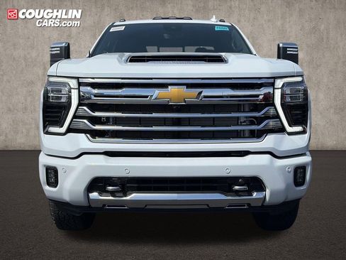 New 2026 Chevrolet Silverado 3500 High Country w/ High Country Premium Package AWD/4WD image 9