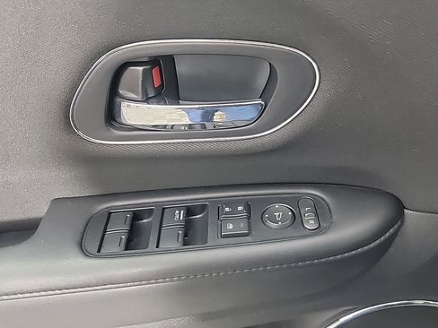 Certified 2022 Honda HR-V EX image 35