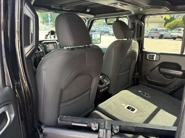 Used 2020 Jeep Wrangler Unlimited Sport AWD/4WD image 36