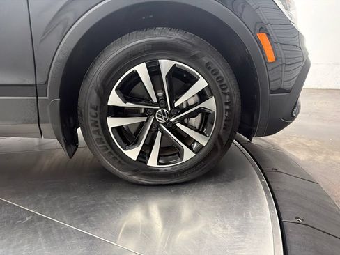 Used 2024 Volkswagen Tiguan S w/ MDO Package, Three-Row FWD image 9