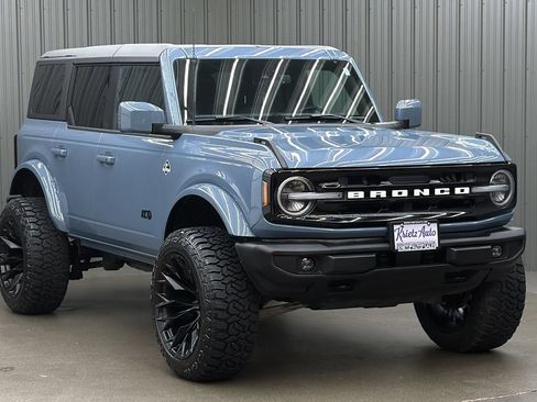 Used 2024 Ford Bronco Outer Banks AWD/4WD image 7