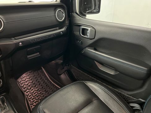 Used 2021 Jeep Wrangler Unlimited Rubicon 4xe w/ Steel Bumper Group image 10