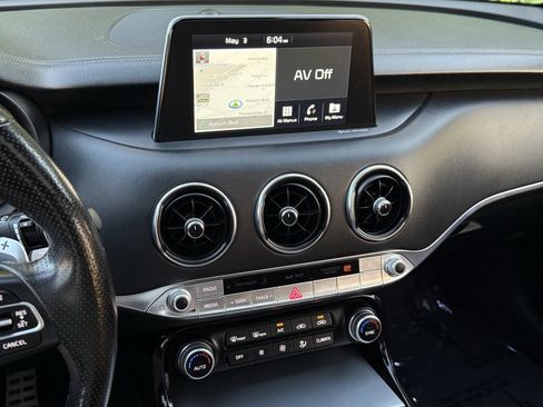 Used 2018 Kia Stinger GT2 AWD/4WD image 26