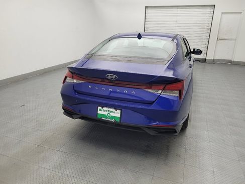 Used 2021 Hyundai Elantra SEL FWD image 7