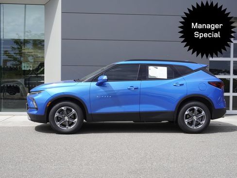 Used 2024 Chevrolet Blazer LT AWD/4WD image 8
