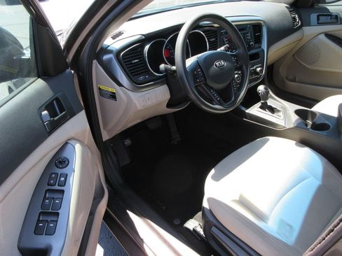 Used 2013 Kia Optima LX FWD image 12
