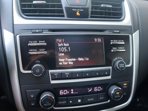 Used 2016 Nissan Altima 2.5 SL w/ Moonroof Package FWD image 62