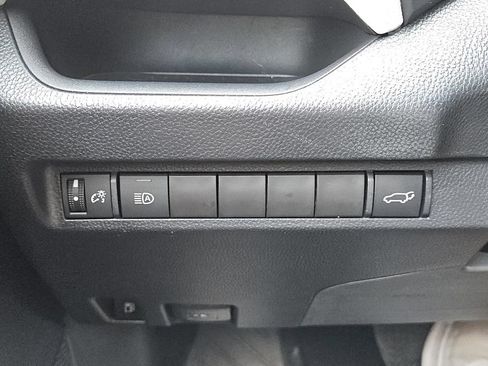 Used 2023 Toyota RAV4 XLE Premium AWD/4WD image 16