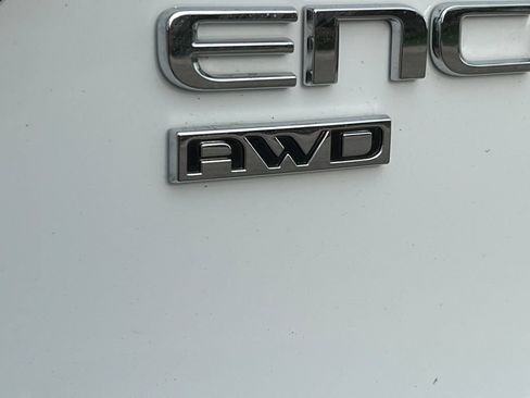Used 2024 Buick Encore GX Preferred AWD/4WD image 2
