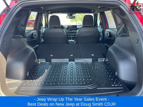 New 2025 Jeep Compass Latitude w/ Altitude Special Edition image 28