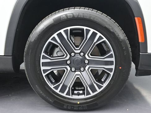 Used 2022 Jeep Wagoneer Series III image 9