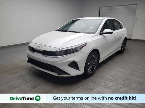 Used 2023 Kia Forte LXS w/ LXS Technology Package FWD image 1