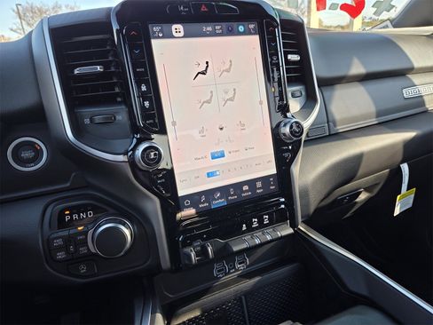 New 2026 RAM 1500 4x4 Crew Cab image 8