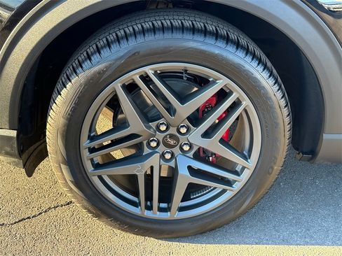 New 2025 Ford Explorer ST-Line w/ Premium Package image 7