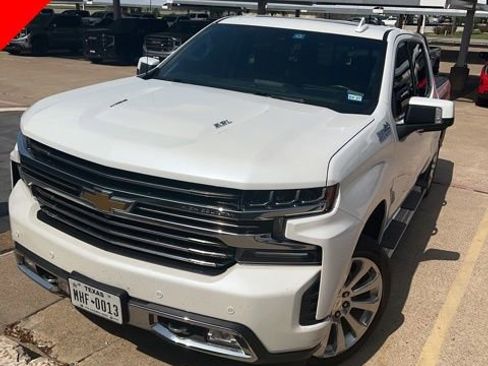 Used 2019 Chevrolet Silverado 1500 High Country w/ Technology Package AWD/4WD image 1