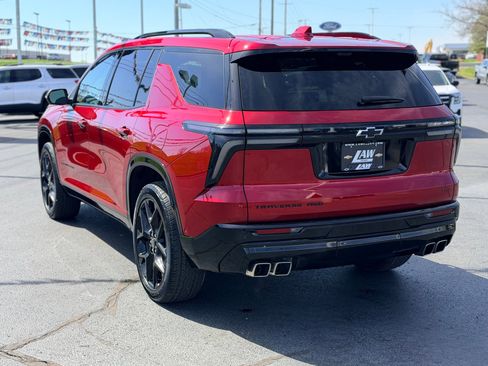 Used 2024 Chevrolet Traverse RS w/ LPO, Floor Liner Package image 7
