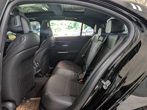 Used 2025 Mercedes-Benz C 300 4MATIC Sedan image 21