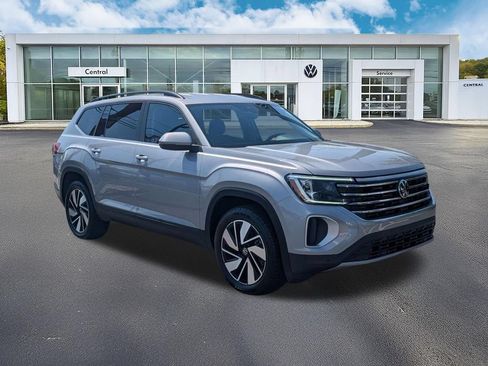 Certified 2026 Volkswagen Atlas SE AWD/4WD image 1