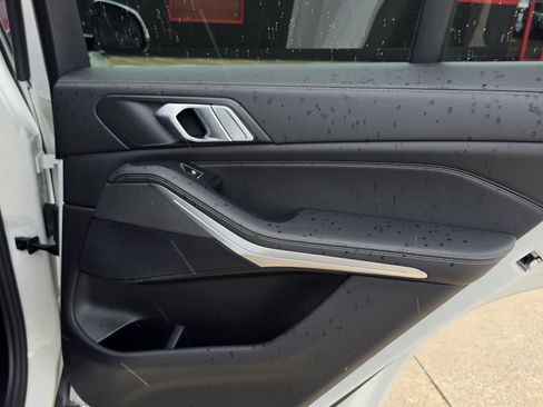 Used 2019 BMW X5 xDrive40i w/ Premium Package 2 AWD/4WD image 29