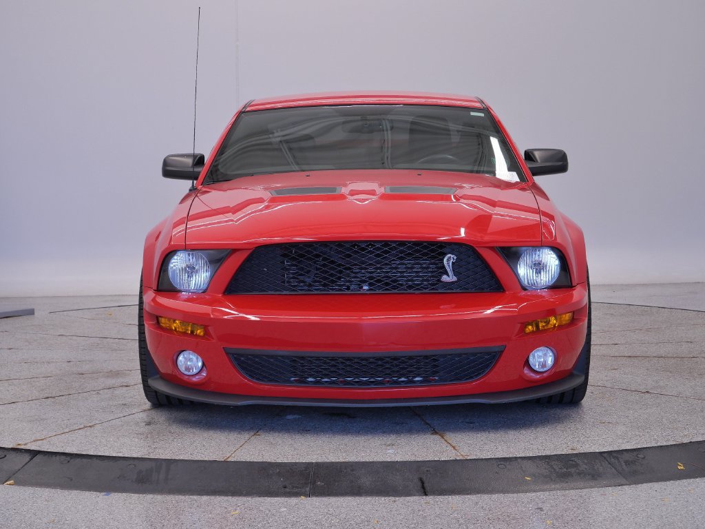 Used 2007 Ford Mustang Shelby GT500 RWD image 2