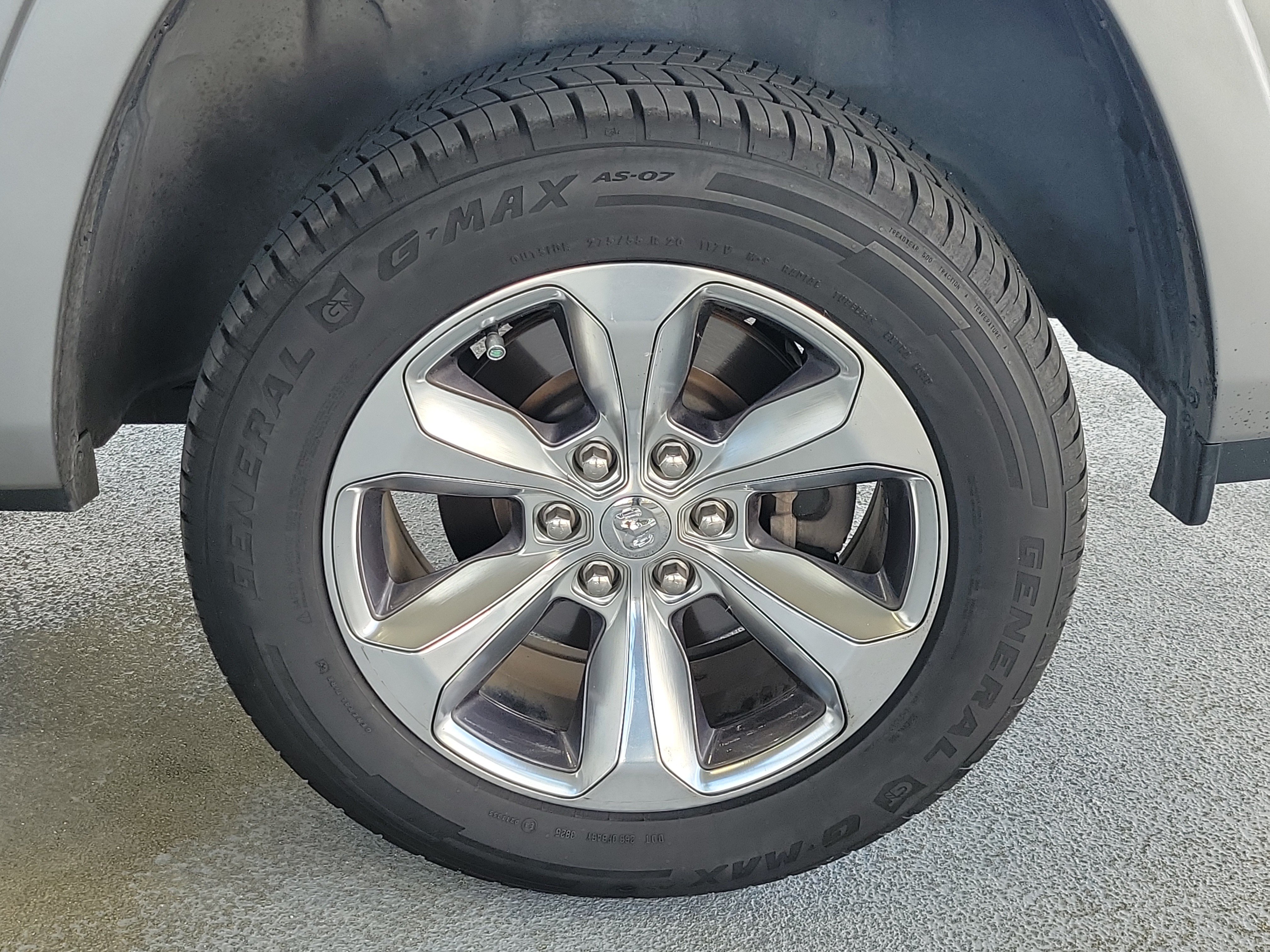 Used 2020 RAM 1500 Limited w/ Bed Utility Group RWD image 5