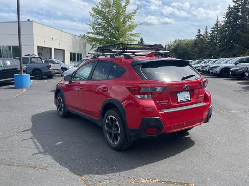 Used 2021 Subaru Crosstrek 2.0i Premium w/ Moonroof Package AWD/4WD image 3