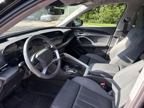 Used 2025 Audi Q5 Premium Plus AWD/4WD image 9